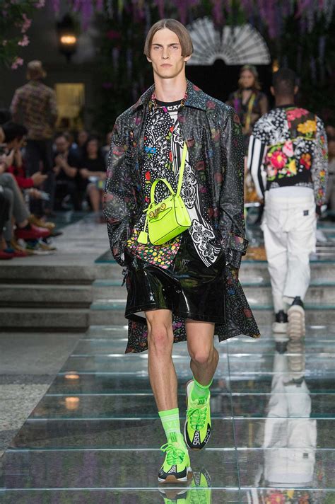 versace spring summer 2019 menswear|Versace .